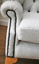 Load image into Gallery viewer, Gentleman's deep button chair