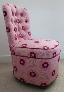Pink deep button chair